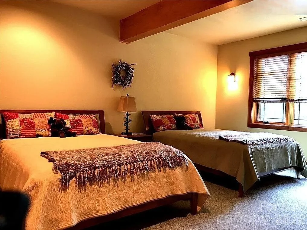 Photo of 811 Hemlock Drive