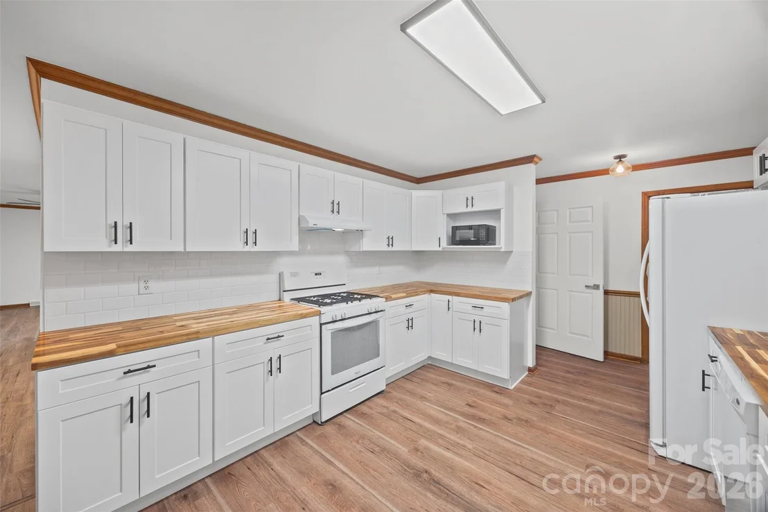 Photo of 281 Schoolside Drive