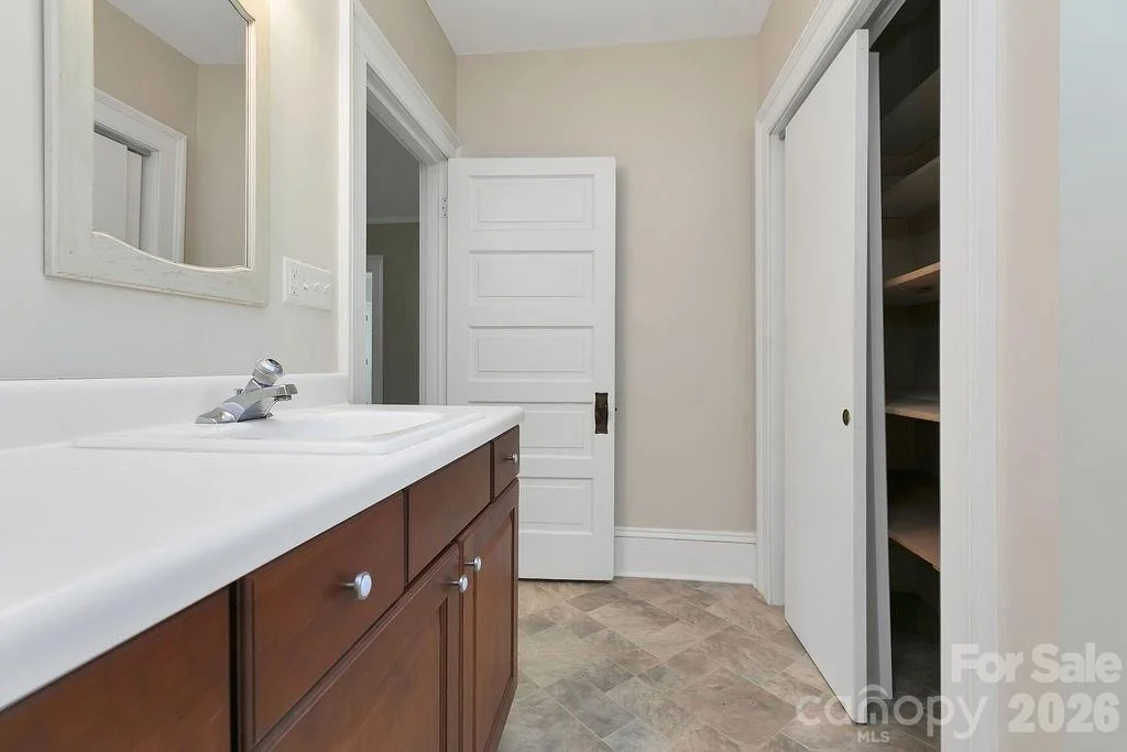 Photo of 208 Probart Street