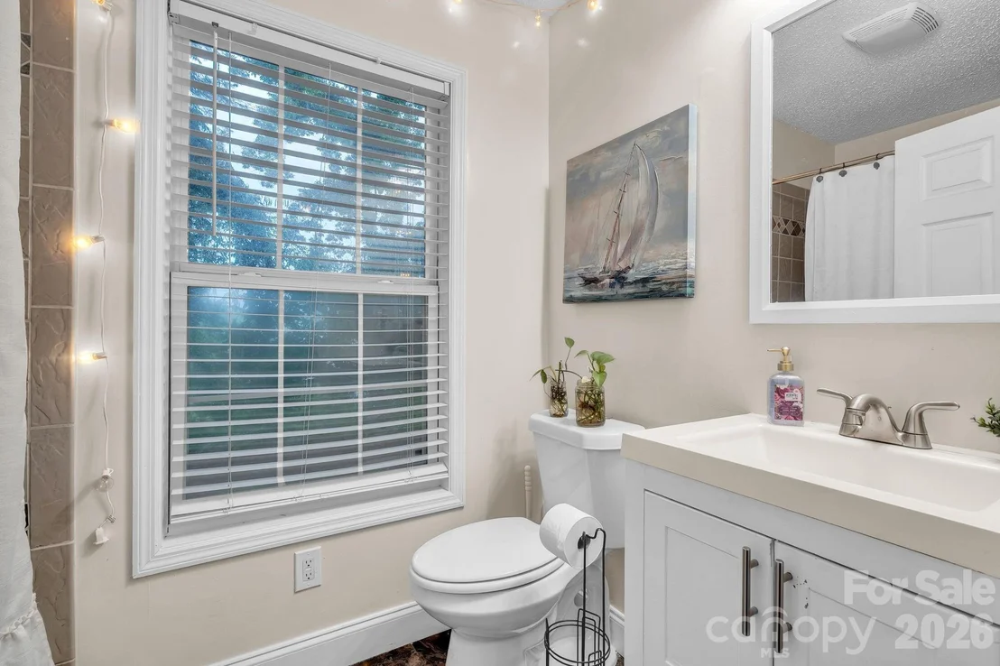 Photo of 103 Forest Avenue