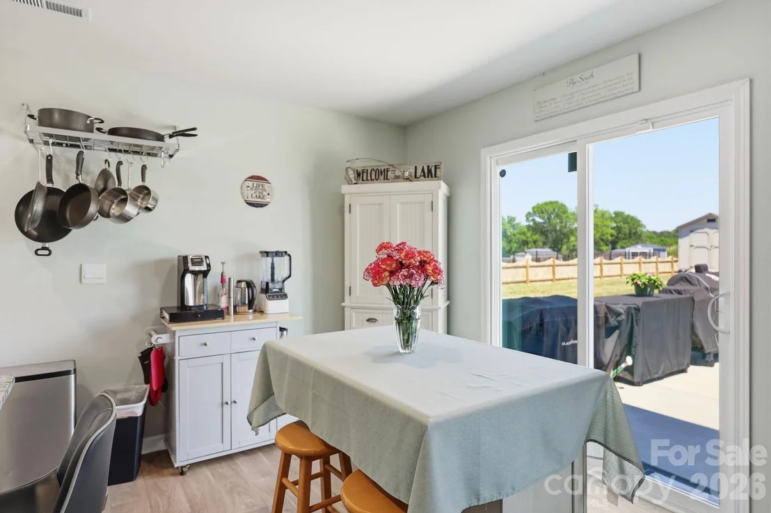 Photo of 1276 Hickory Point Drive