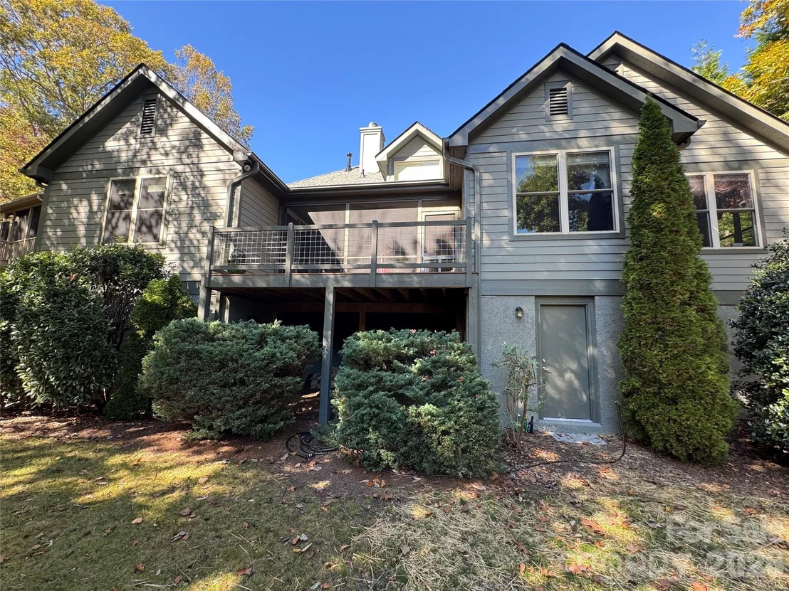 Photo of 894 Dunroy Drive