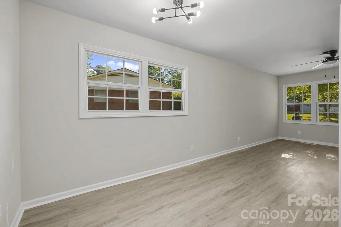 Photo of 432 Springhill Drive
