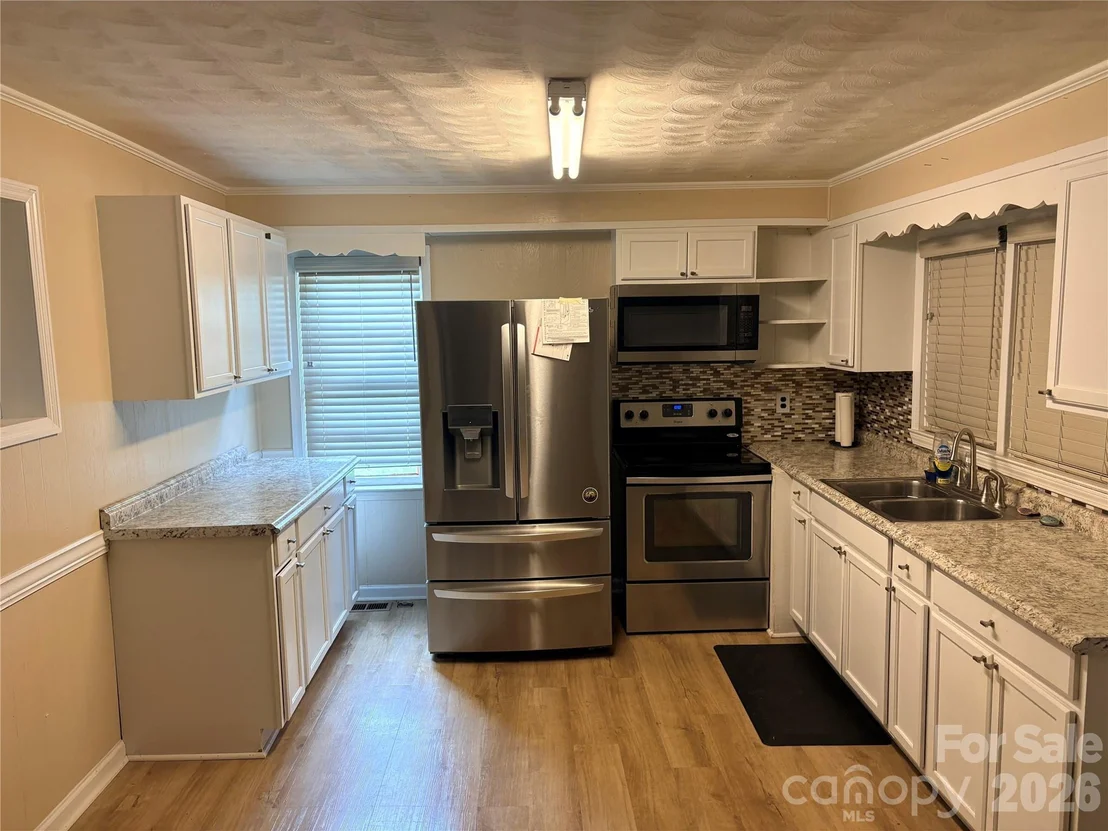 Photo of 420 Hampton Road