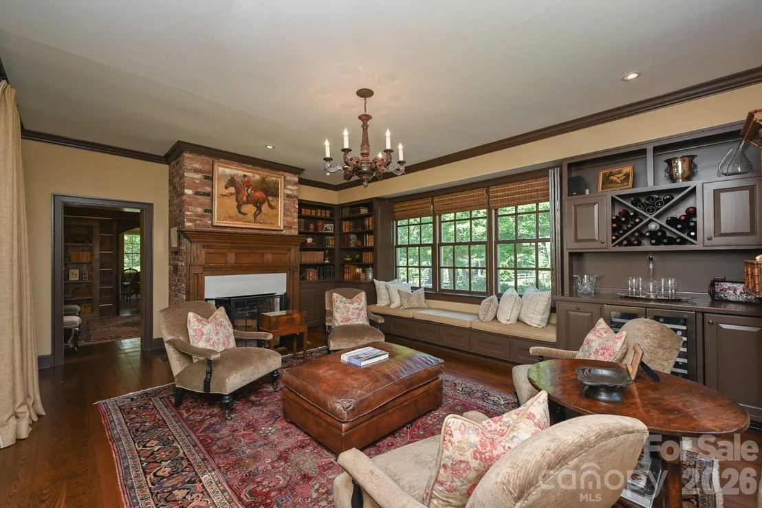 Photo of 835 Jackson Grove Road