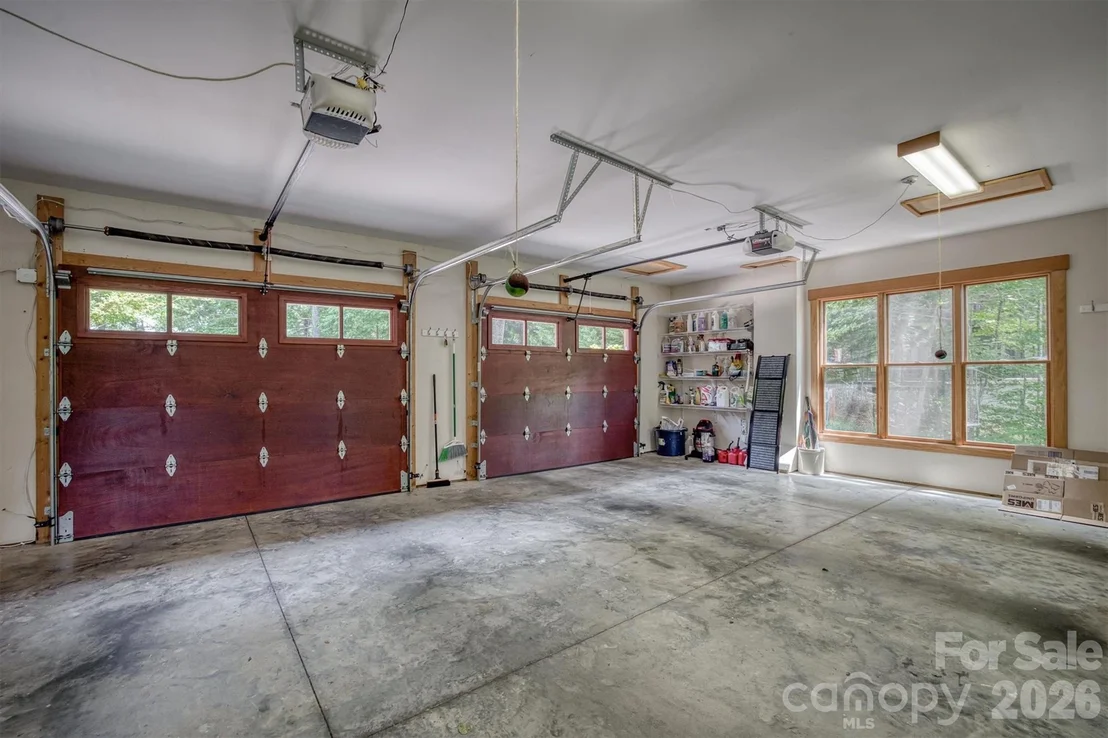 Photo of 5162 Beech Bluff Drive