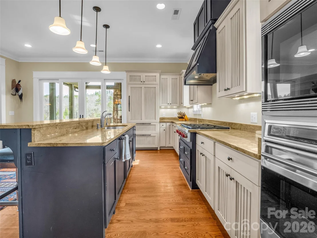 Photo of 565 Chestertown Drive