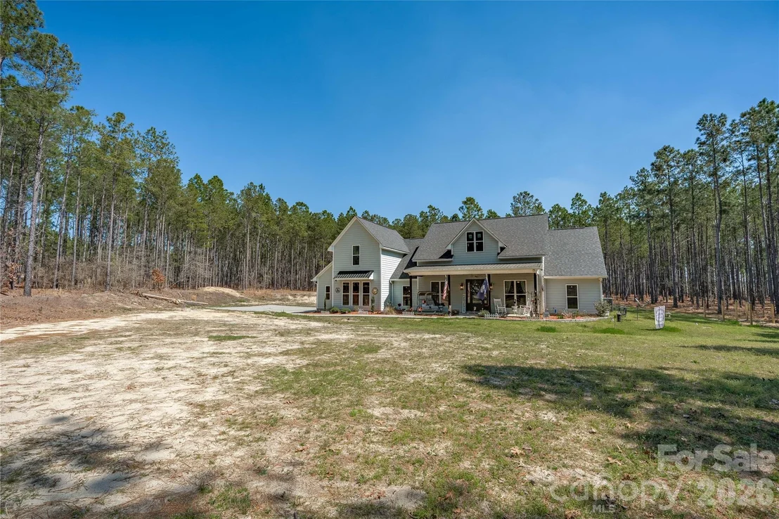 Photo of 2138 Lockhart Road