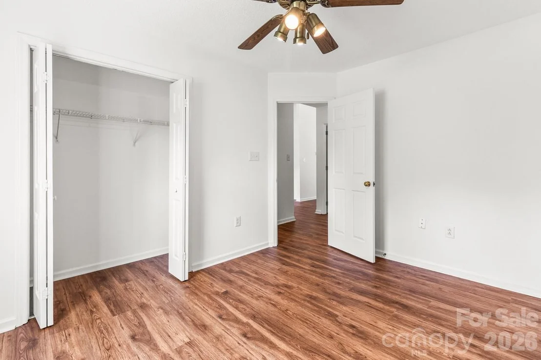 Photo of 739 Oakbluff Circle