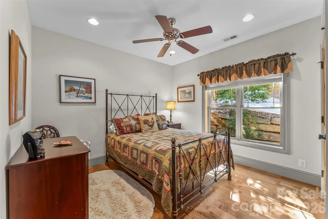 Photo of 1313 High Trail Drive