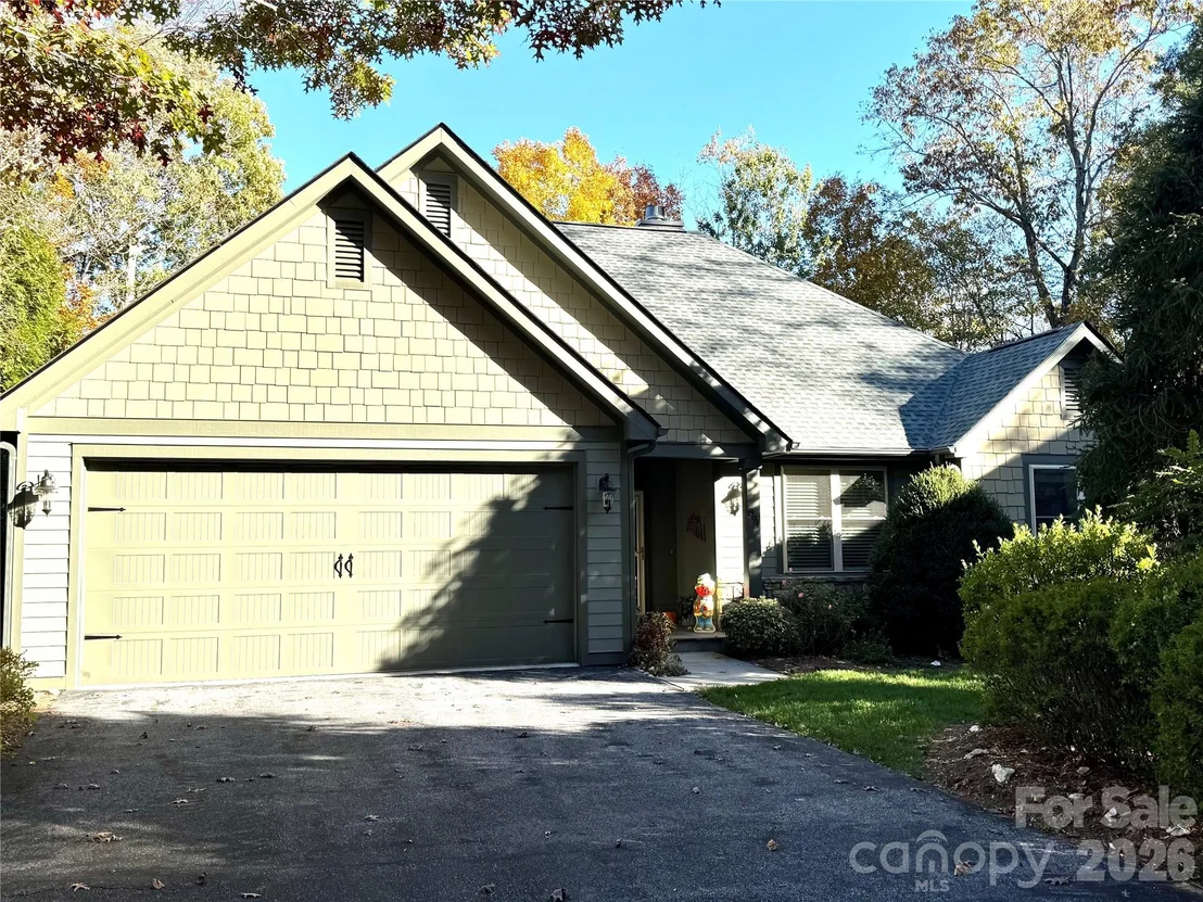 Photo of 894 Dunroy Drive