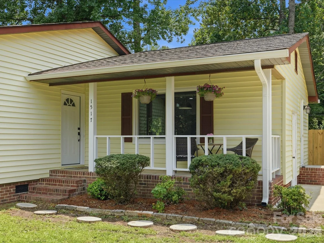 Photo of 1517 Chandler Place