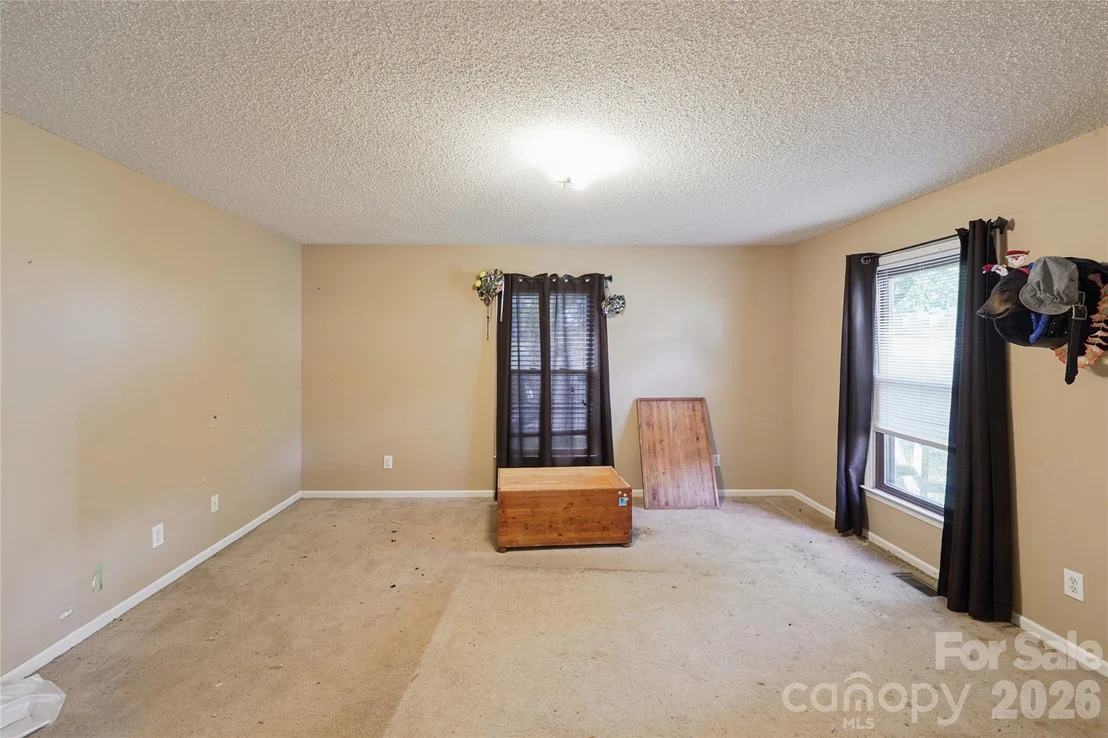 Photo of 204 Hughey Drive