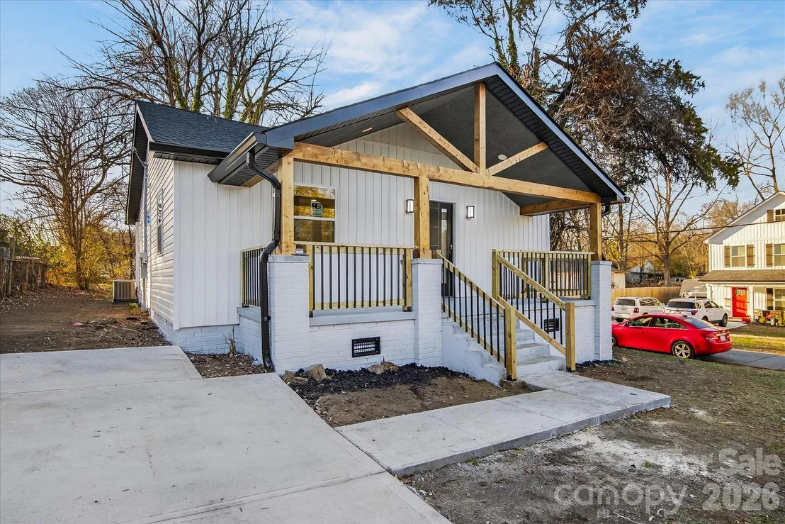 Photo of 817 Mable Avenue