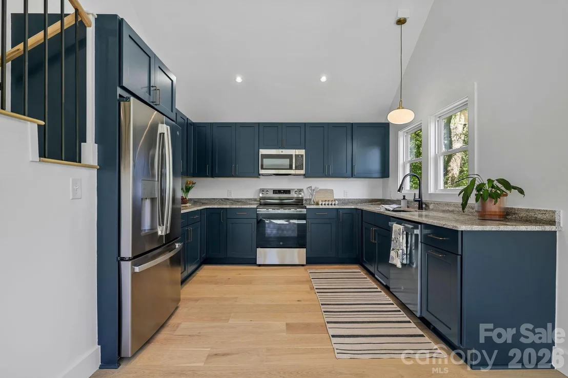 Photo of 523 Harrison Avenue