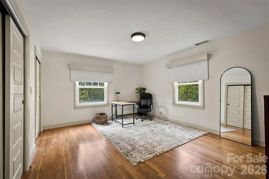 Photo of 214 Morehead Street