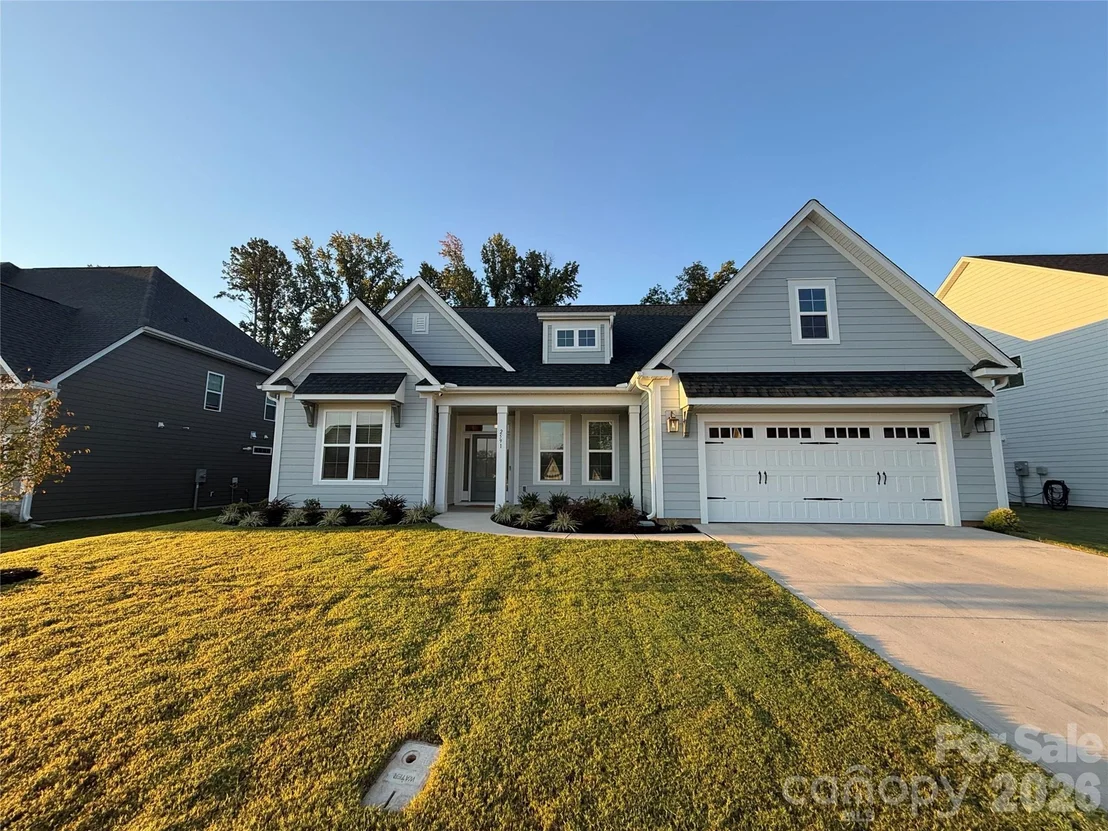 Photo of 2591 Cornelius Place NW