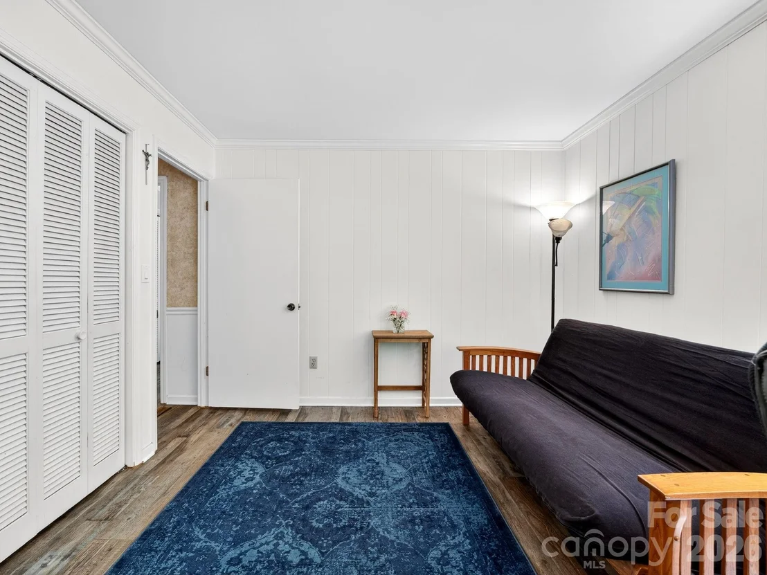 Photo of 707 Dogwood Trail