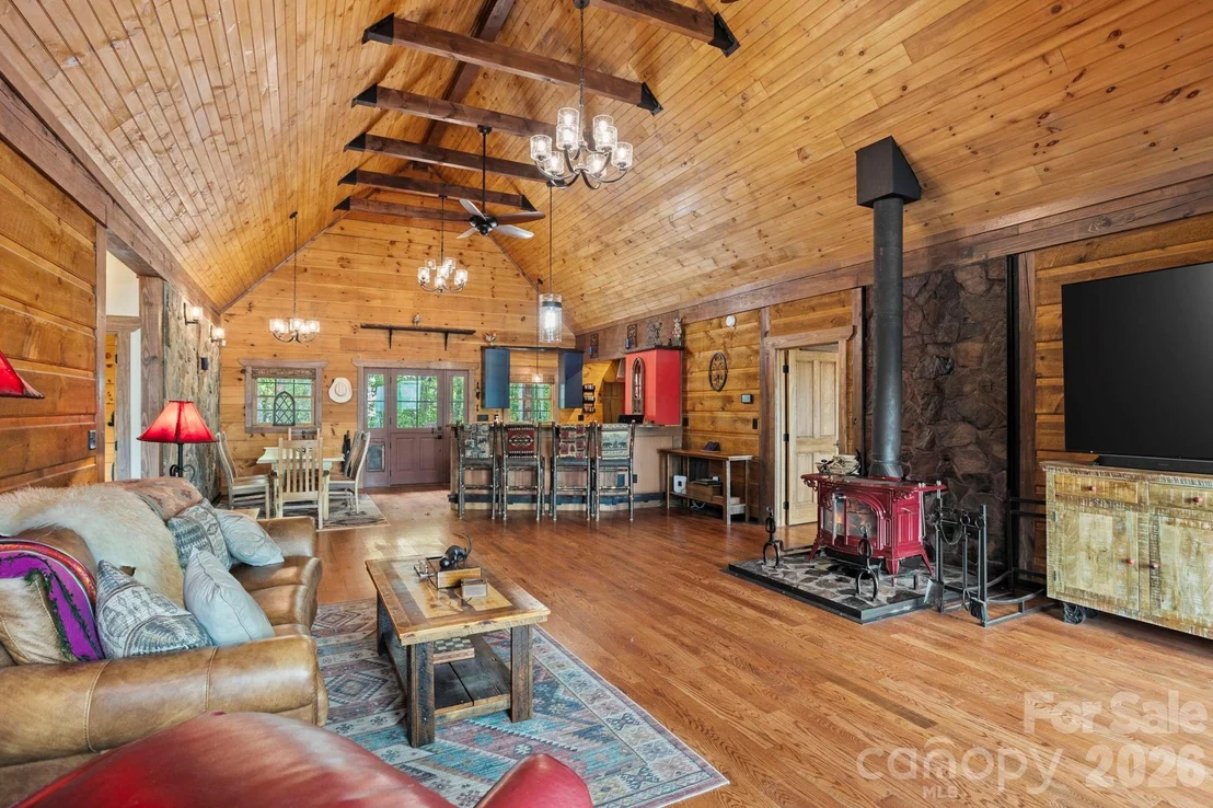 Photo of 2107 Miller Mountain Road