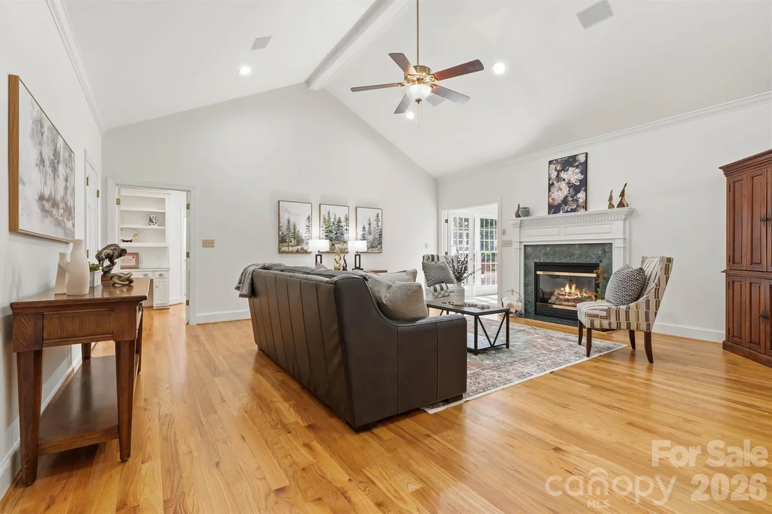 Photo of 675 Heather Drive