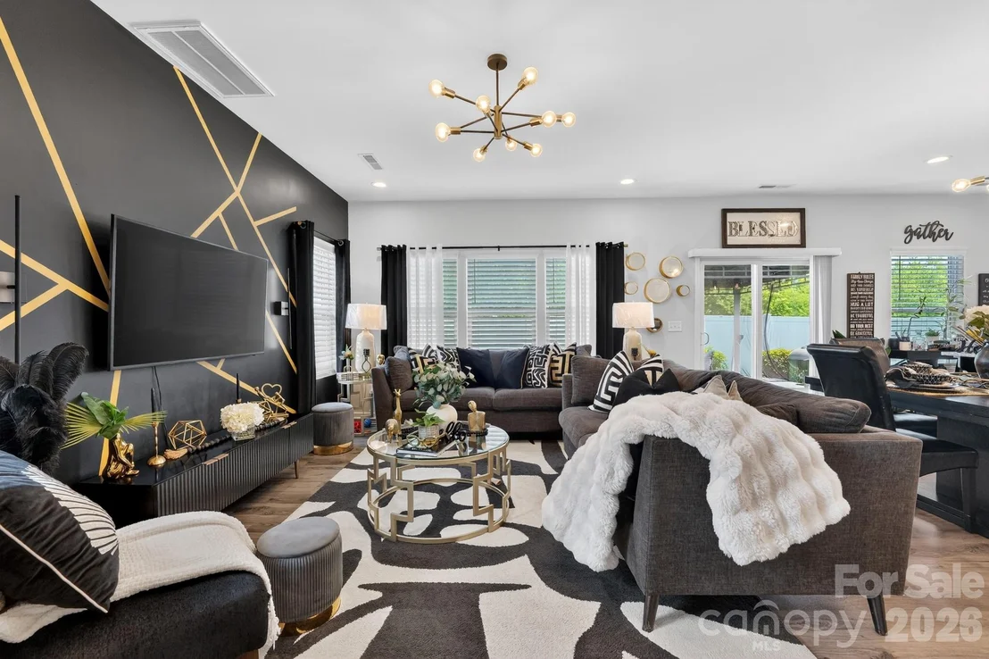 Photo of 1101 Freeman View Drive