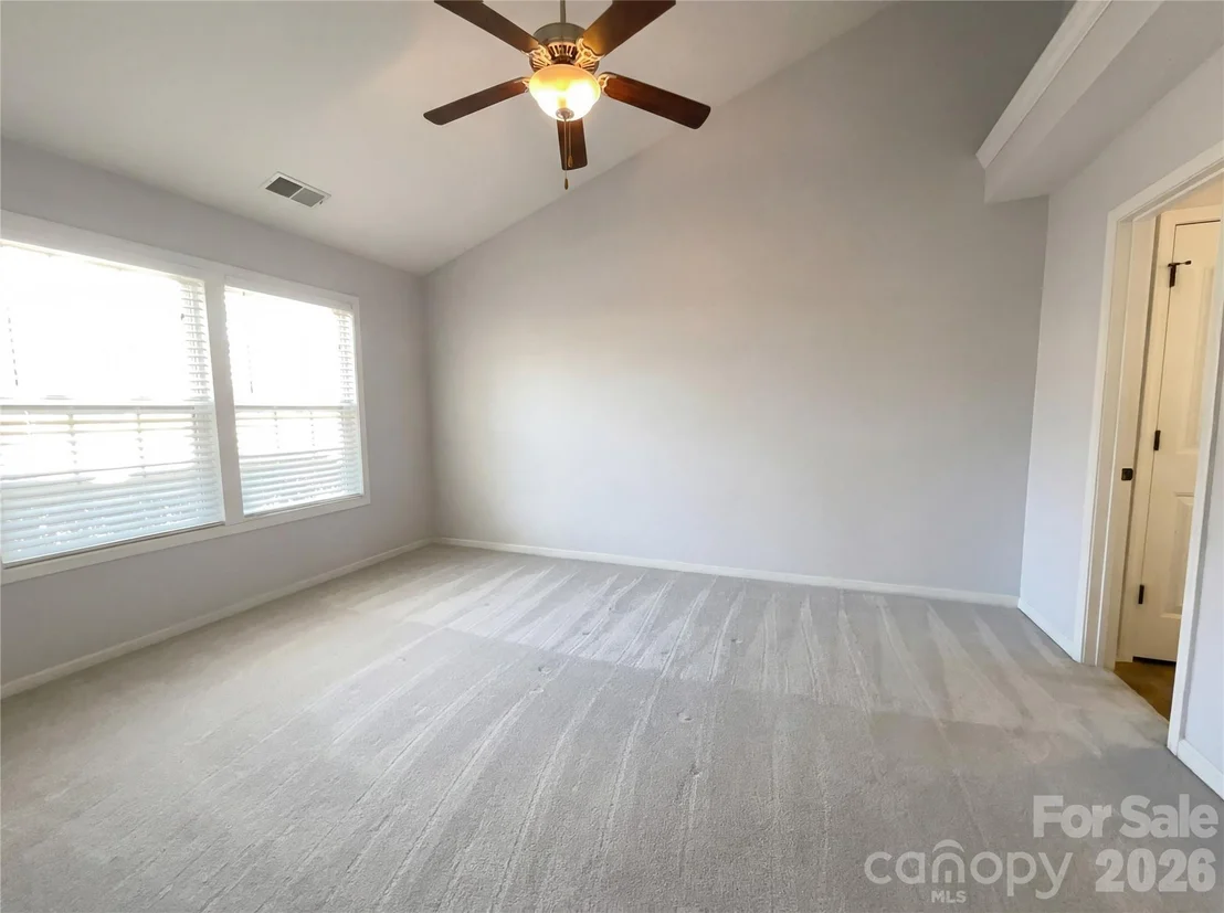 Photo of 1328 Centennial Drive