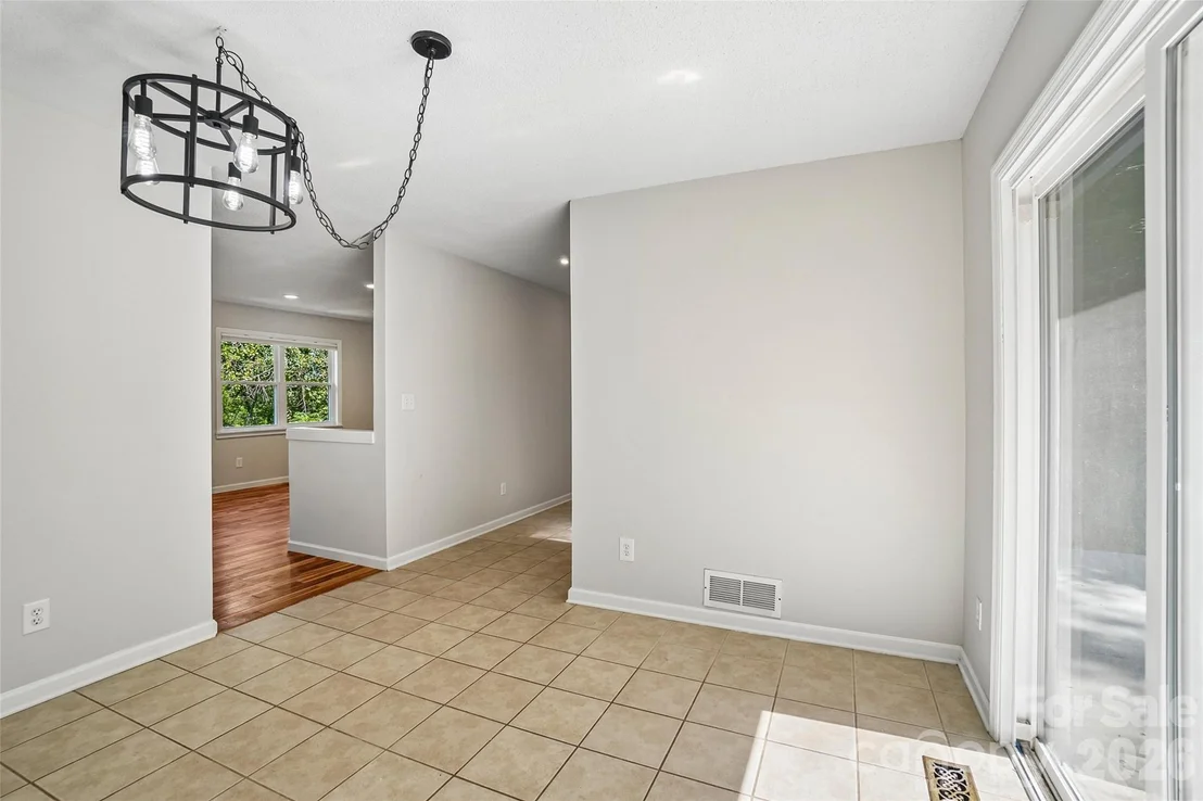 Photo of 19 Jupiter Heights