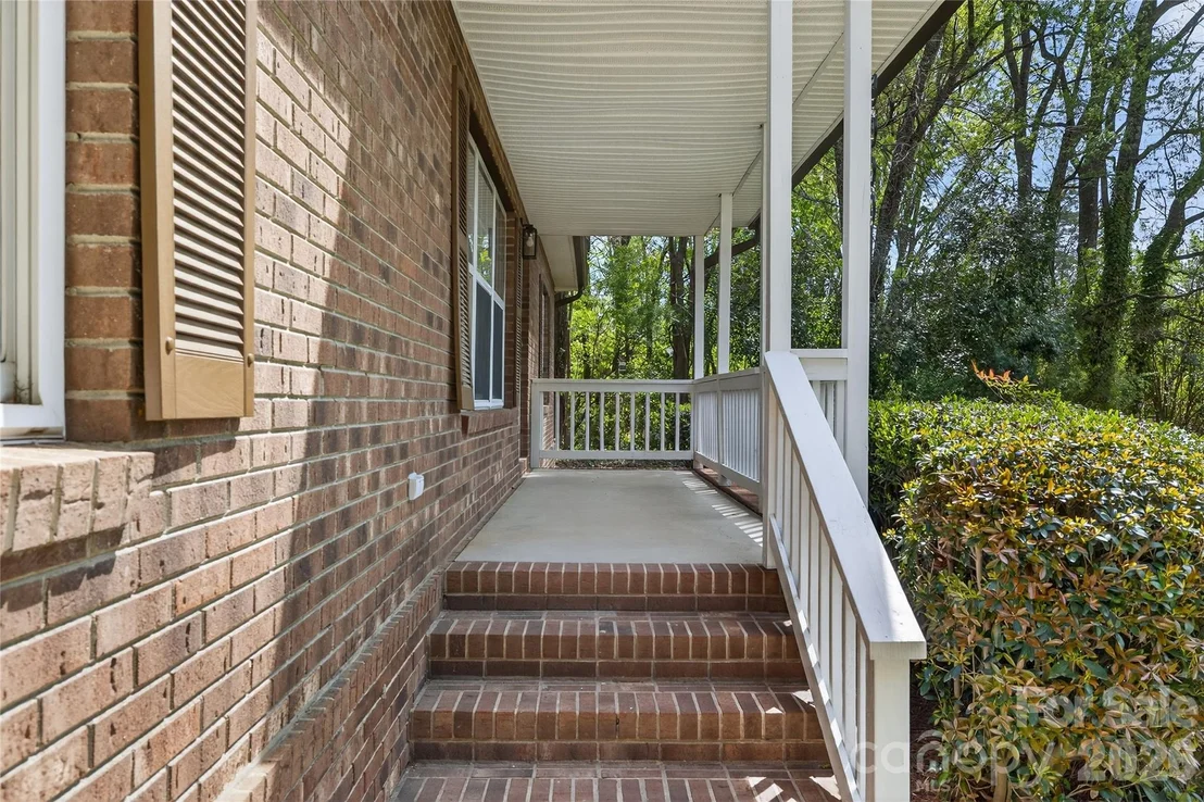 Photo of 5000 Kerr Lane