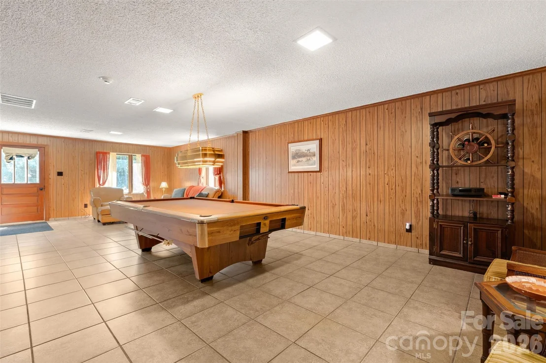 Photo of 600 Fairway Drive