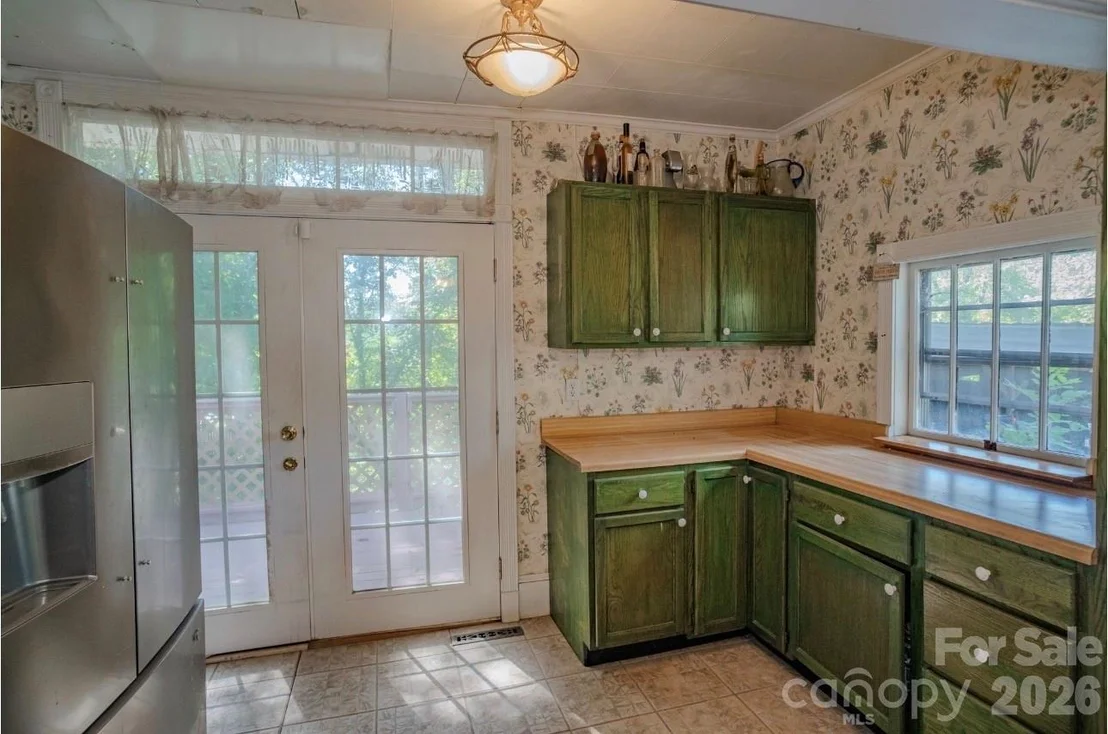 Photo of 401 8th Street