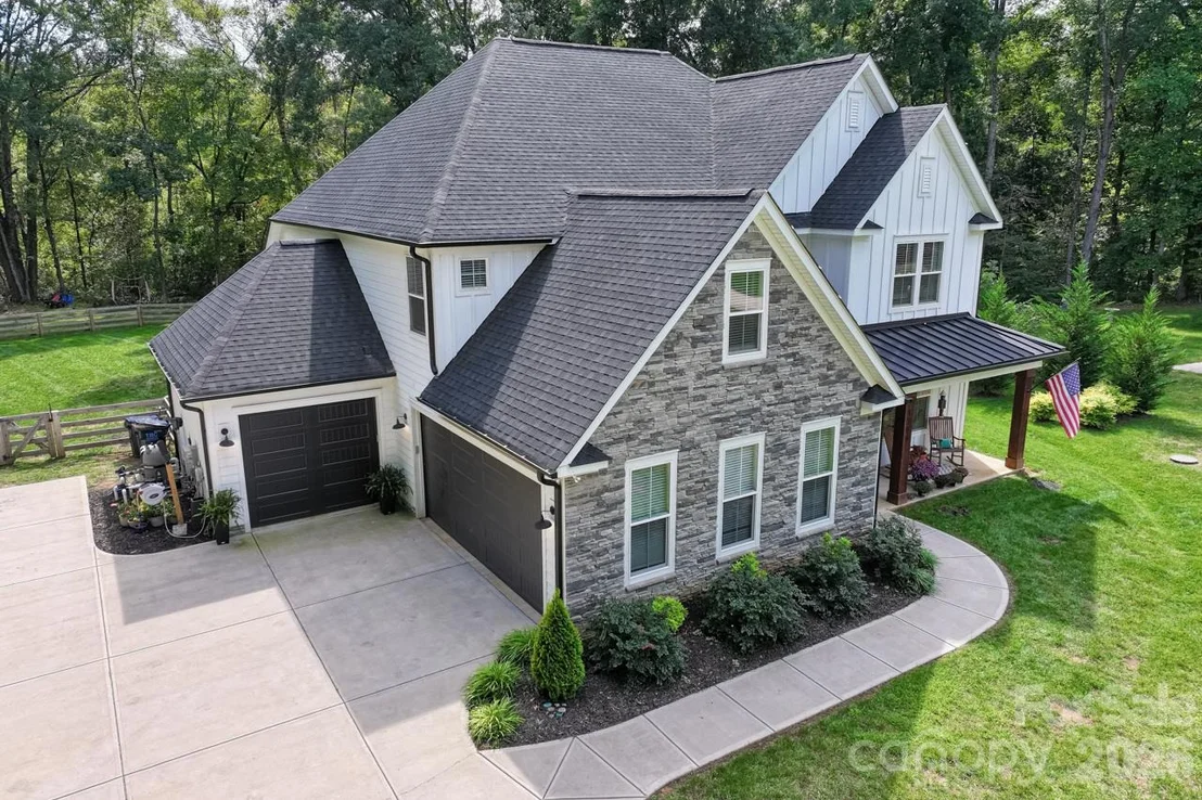 Photo of 1796 Cranwell Drive