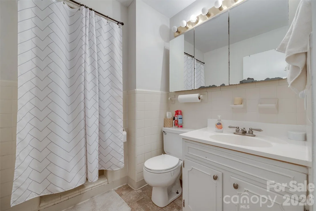 Photo of 679 Fairforest Road