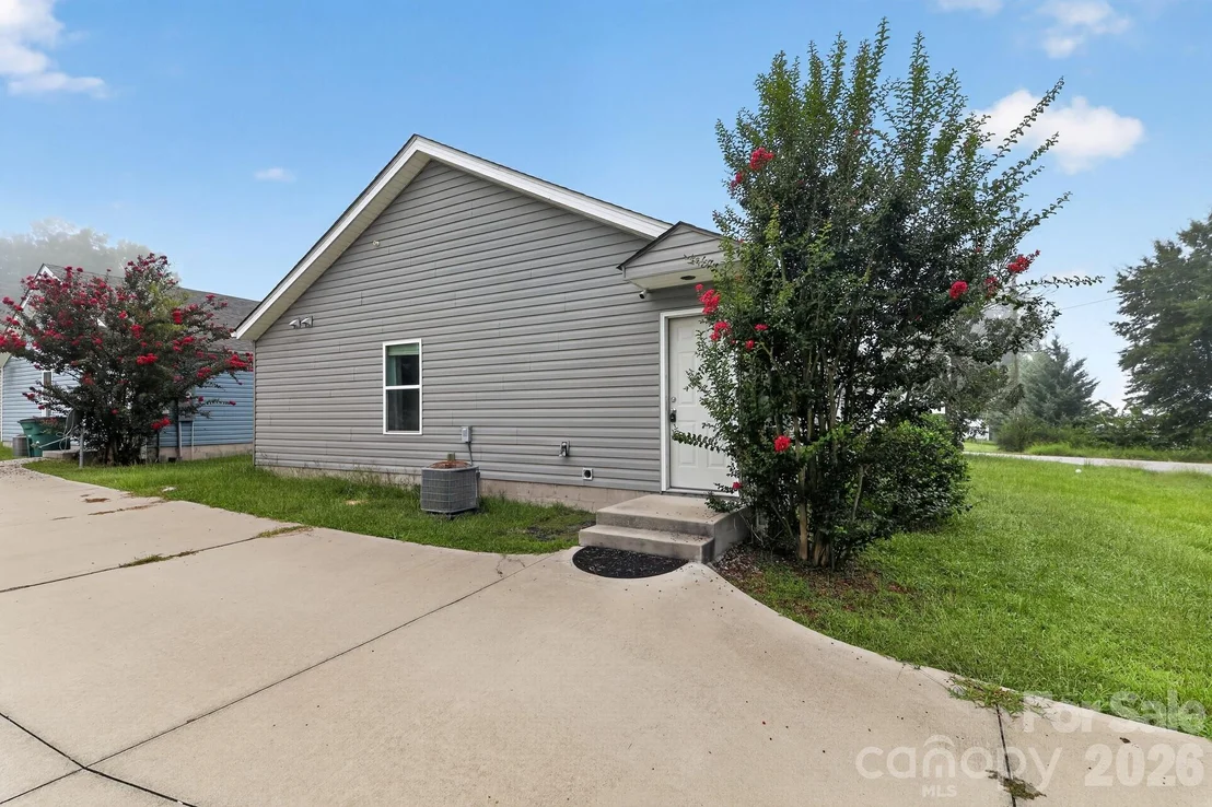 Photo of 206 Dillon Drive