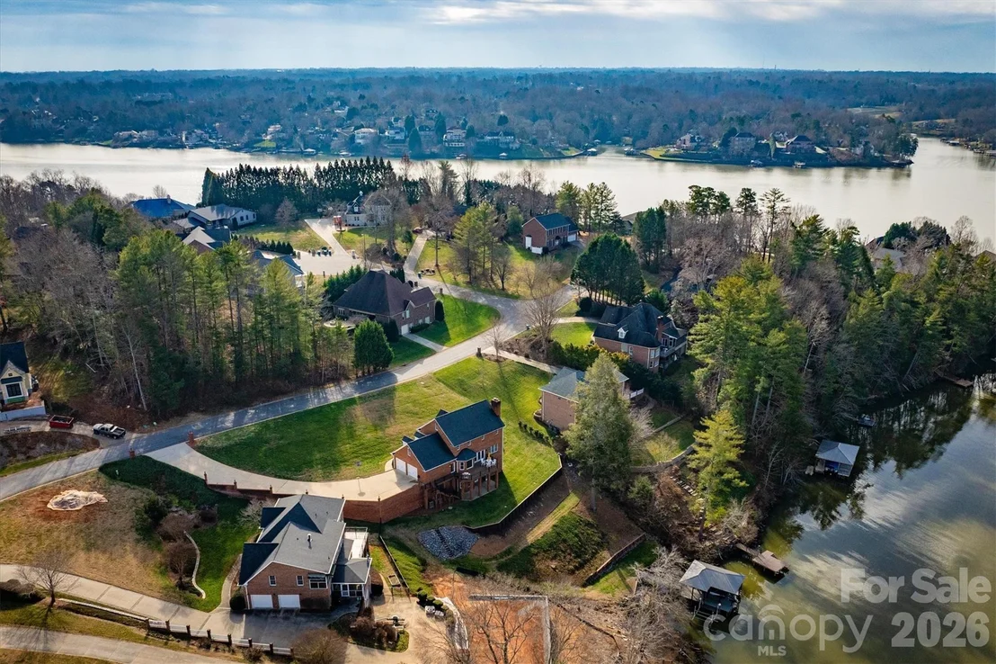 Photo of 46 Mariners Point Lane