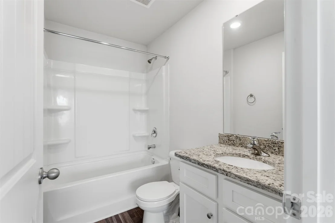 Photo of 5335 Upton Place