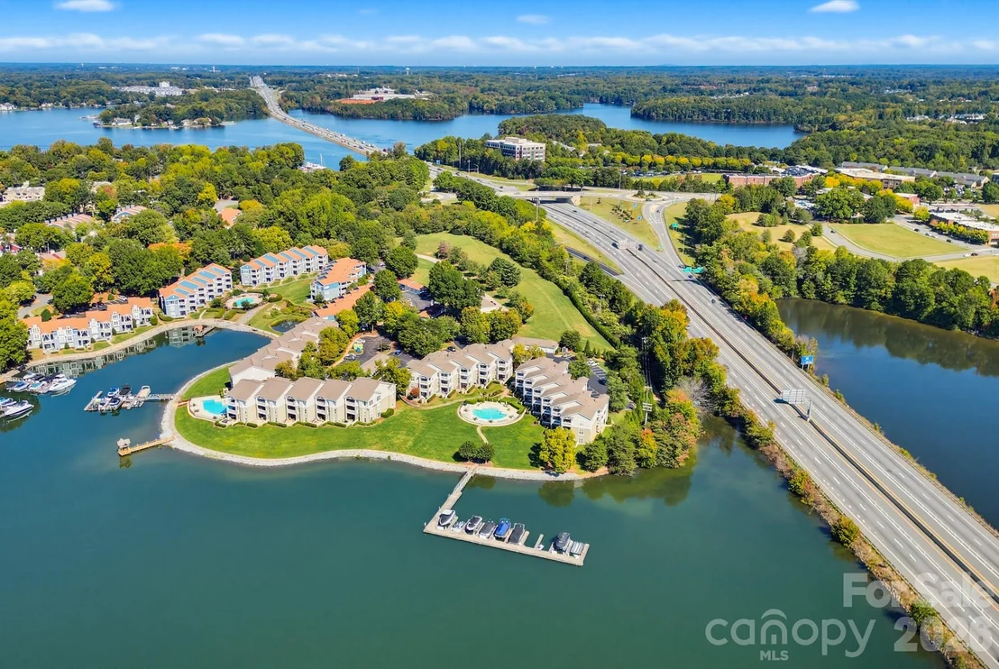Photo of 1338 Torrence Circle