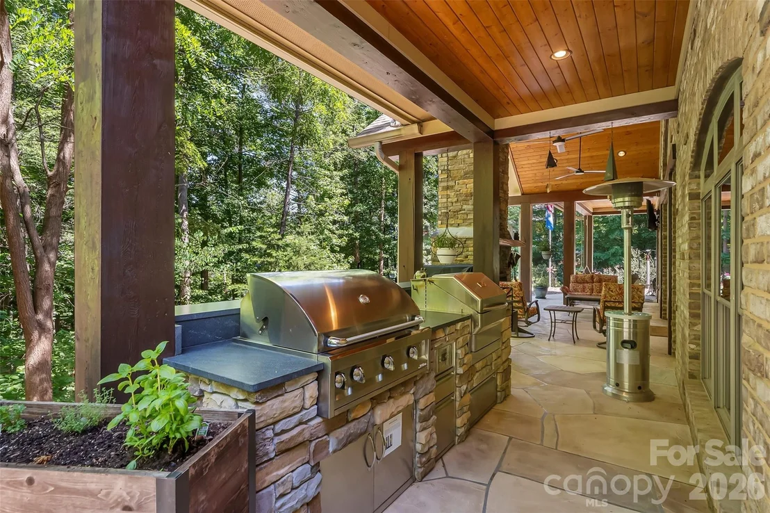Photo of 1313 High Trail Drive
