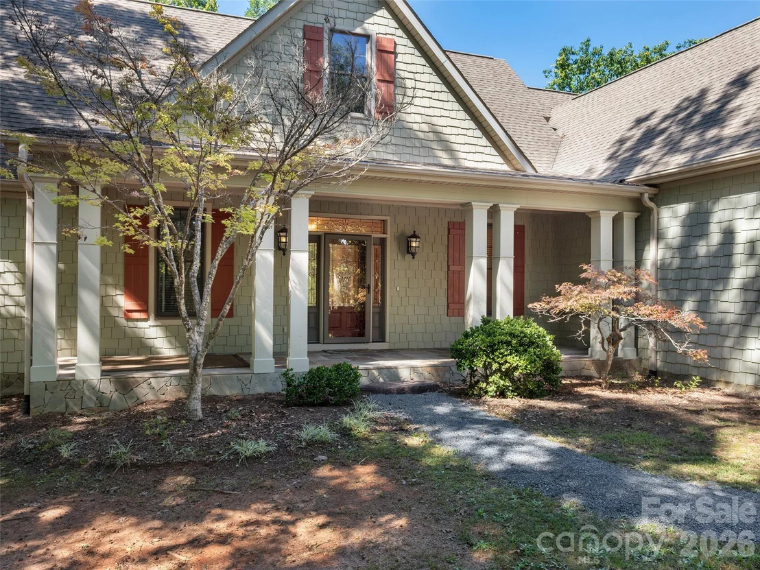 Photo of 620 N Highland Road