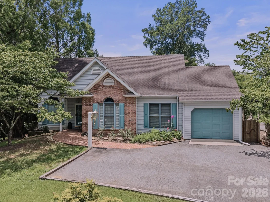 Photo of 66 Hyde Avenue