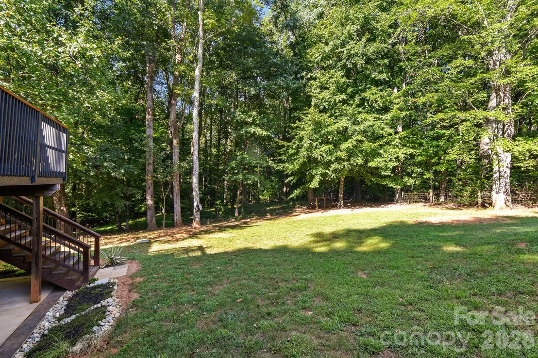 Photo of 613 Perry Road
