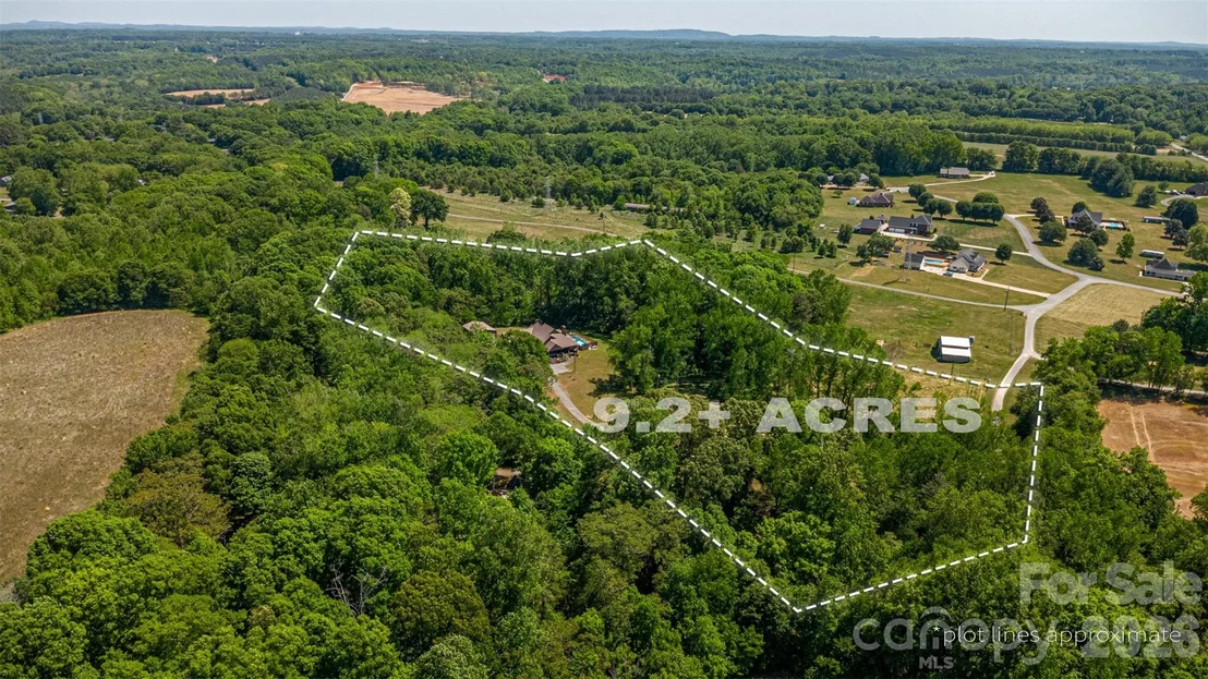 Photo of 105 Winchester Drive