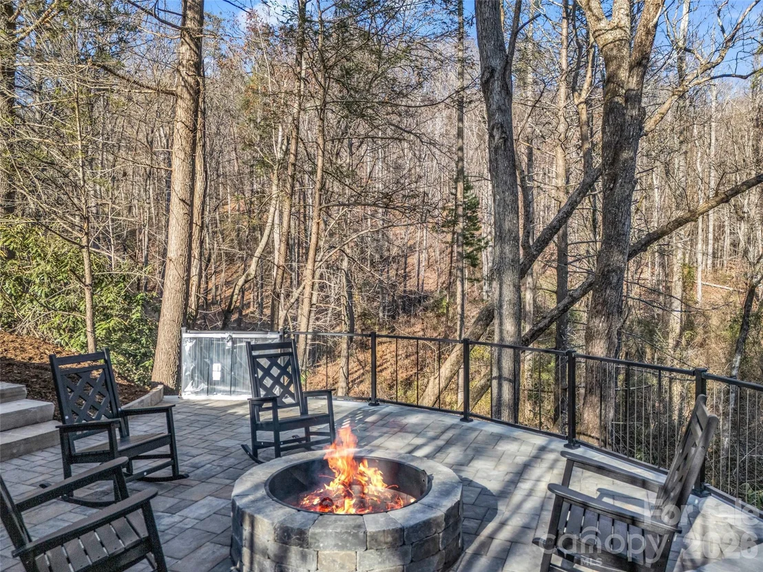 Photo of 61 Deep Gap Farm Road E