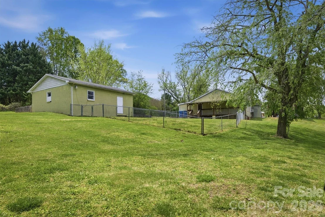 Photo of 2566 Andrews Circle