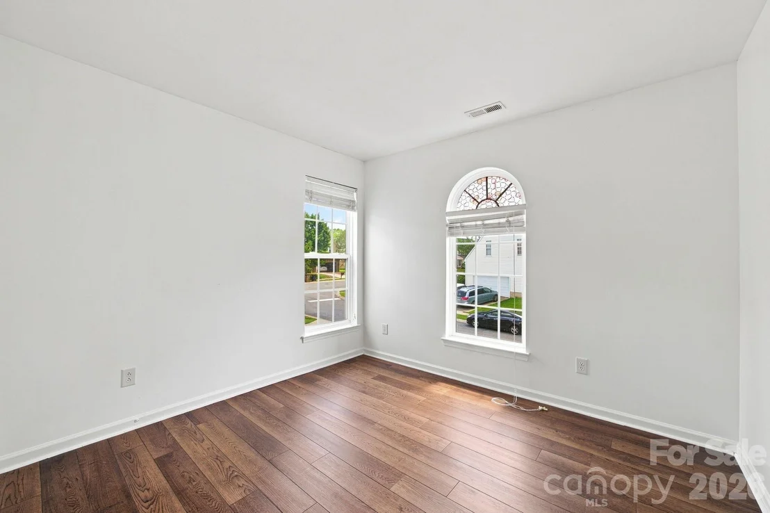 Photo of 1002 Canopy Drive