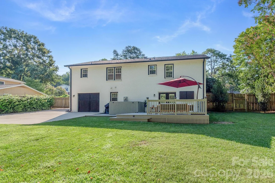 Photo of 5917 Doncaster Drive