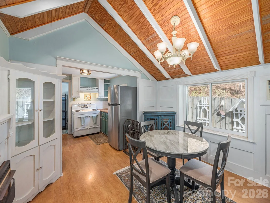 Photo of 897 Dark Ridge Road