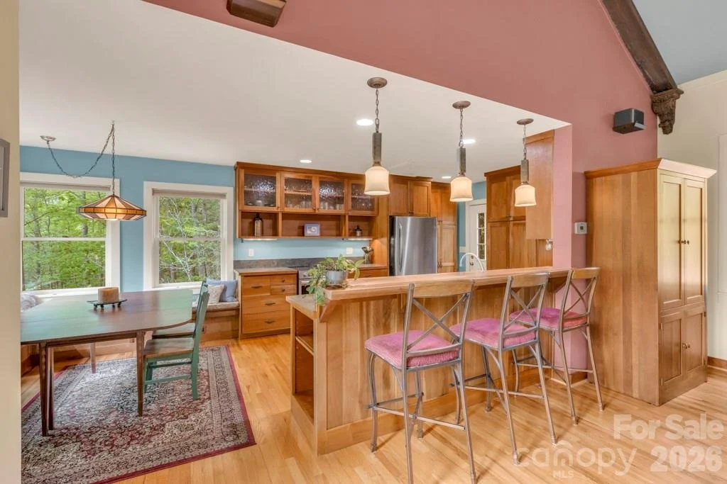 Photo of 1590 Shulls Mill Road
