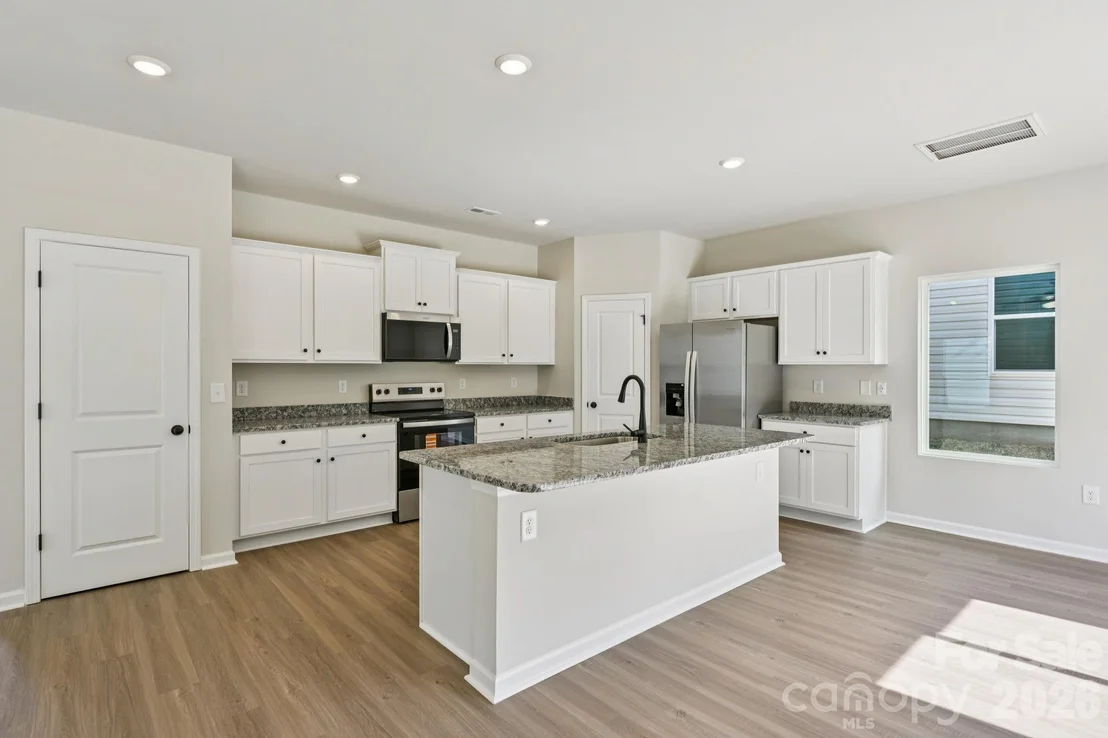 Photo of 818 Willow Estates Drive