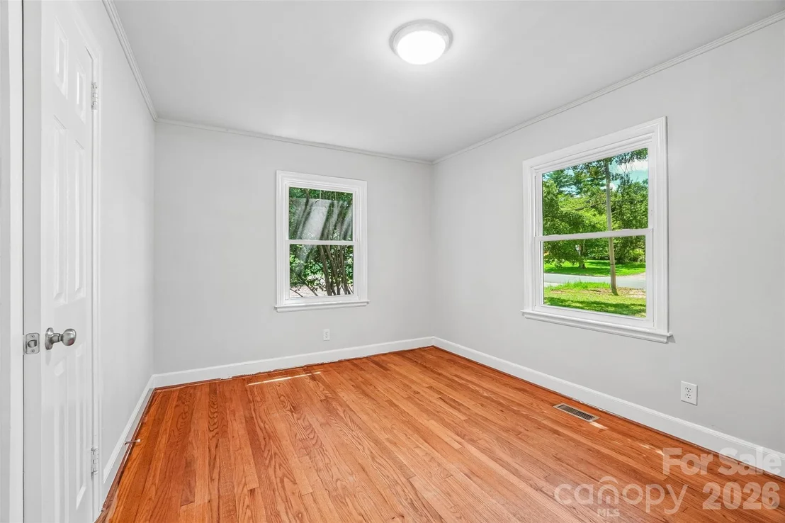 Photo of 808 Lowery Street