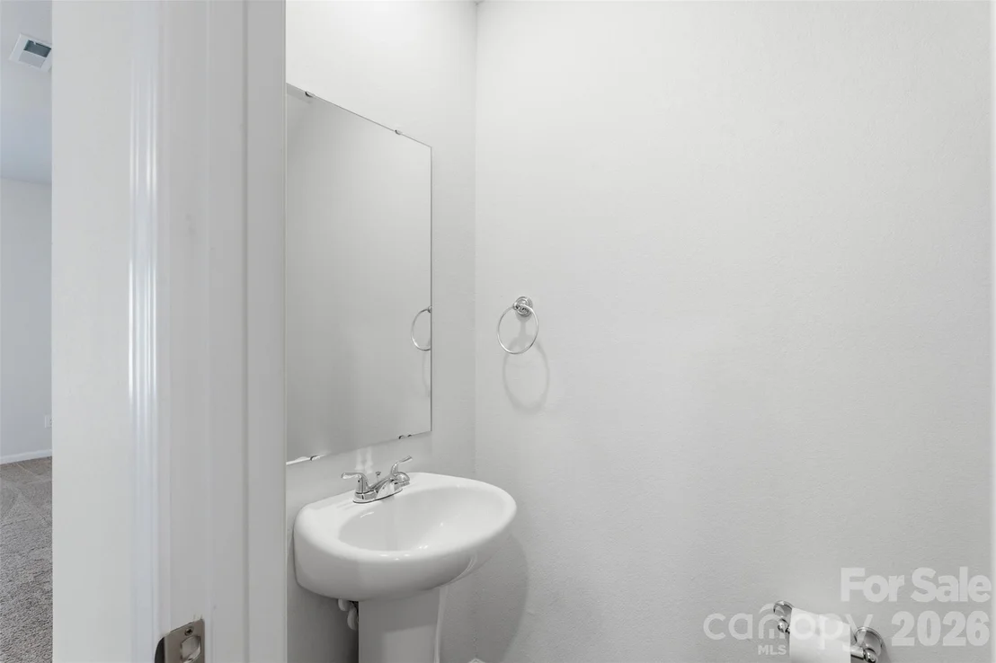 Photo of 5335 Upton Place